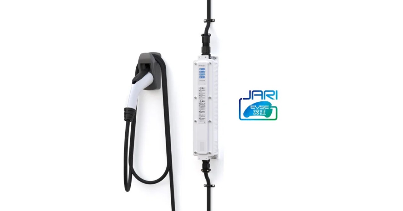 【新品未使用充電器付き】SHINE MT-100N 4901087229789.jpg