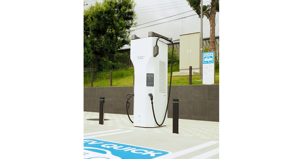 一口最大出力350kWの次世代超急速充電器「SERA-400」が海老名サービス